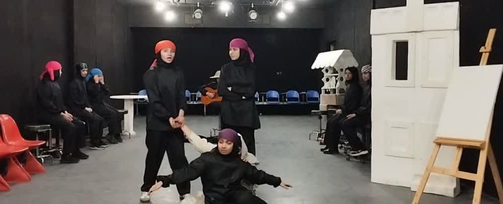 تئاتر صحنه ای دانش آموزان