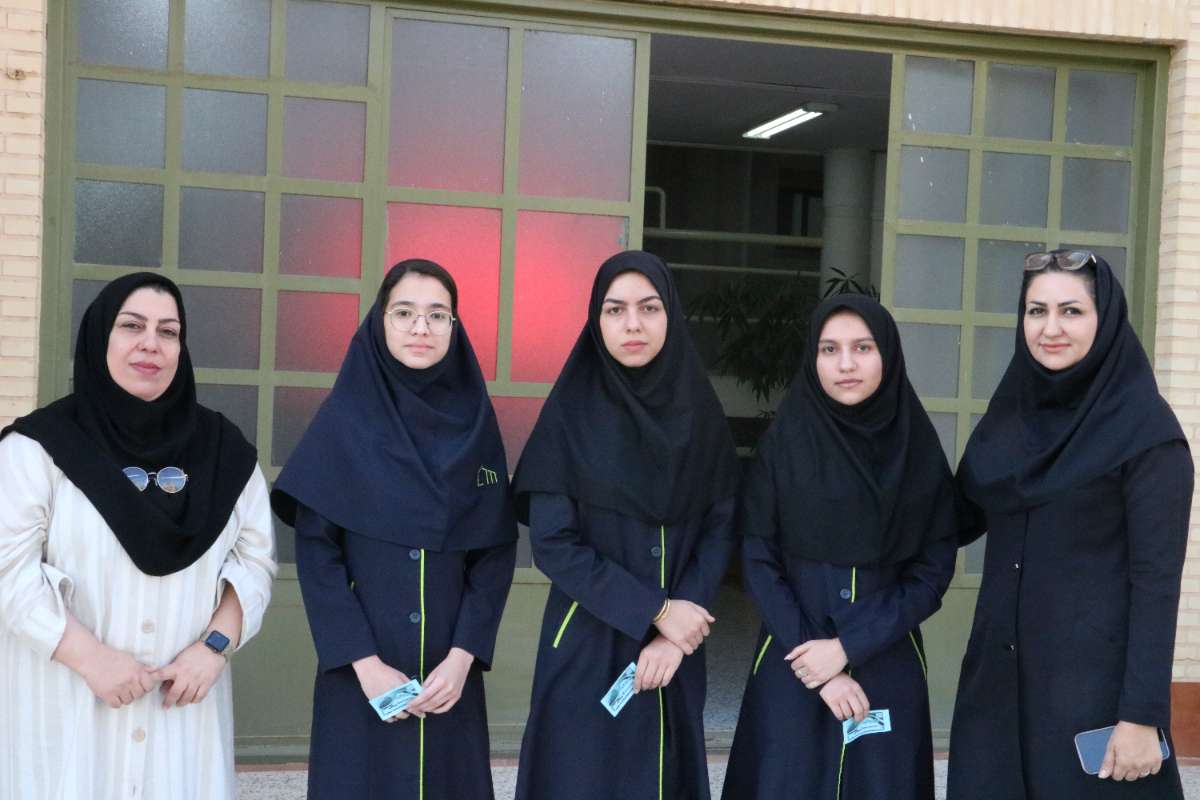 تقدیر از دانش آموزان برتر هدف2