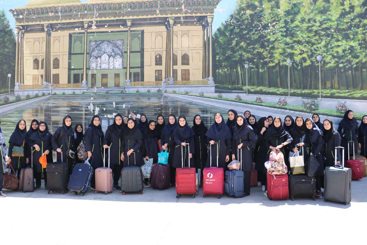 برگزاری اردوی برون استانی اصفهان جهت دانش آموزان یازدهم و دوازدهم