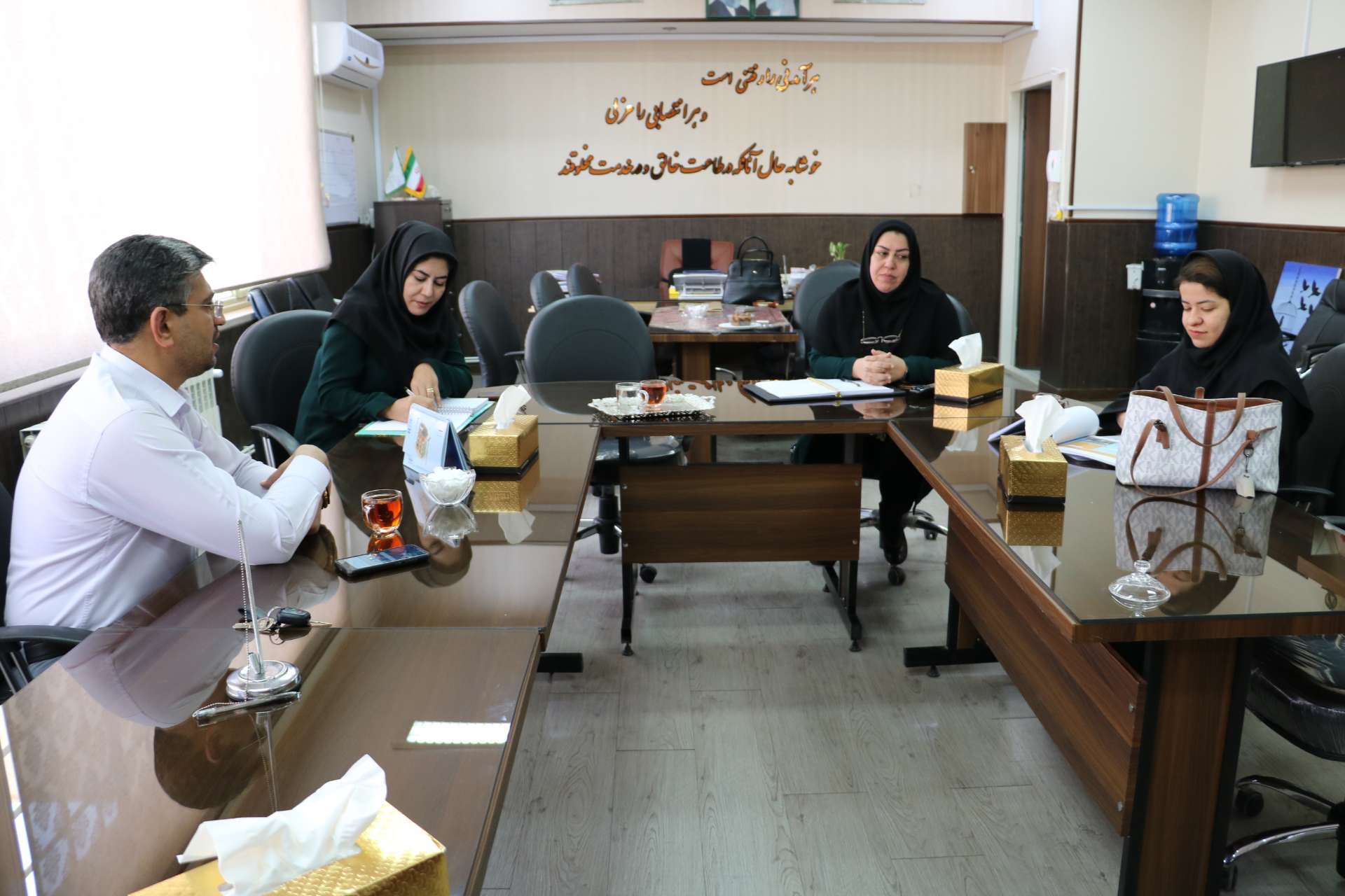 نشستی با هدف توانمندسازی اجتماعی دانش آموزان